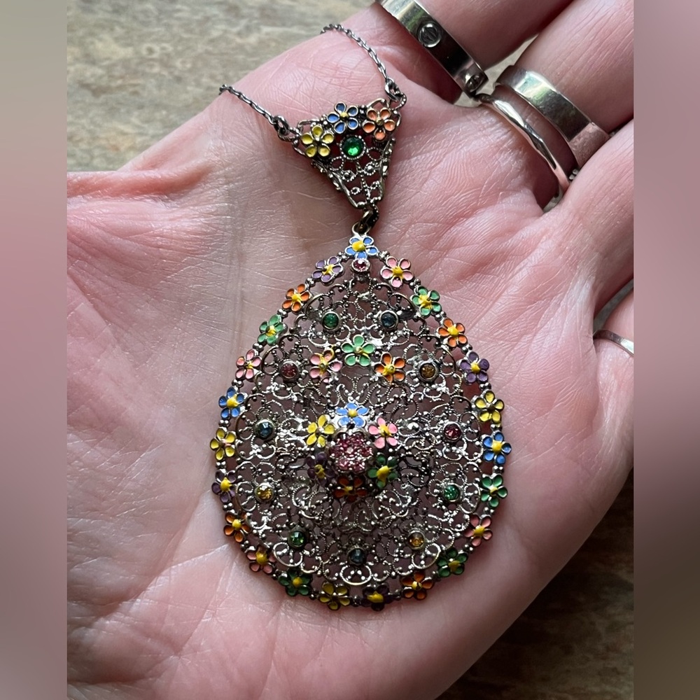 Art Deco Rhodium Plated And Enamel Painted Floral Design LavaliereStyle Necklace - Picture 6 of 16